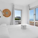 Medano4you Surfers Paradise Beachfront *