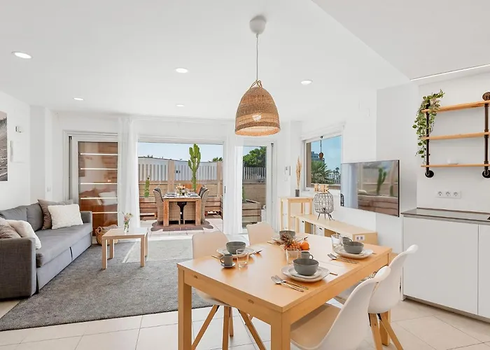 Medano4you Surfers Paradise Beachfront * 엘메다노